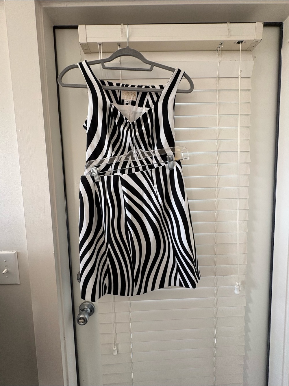 Vintage Alberto Makali 2 piece zebra set